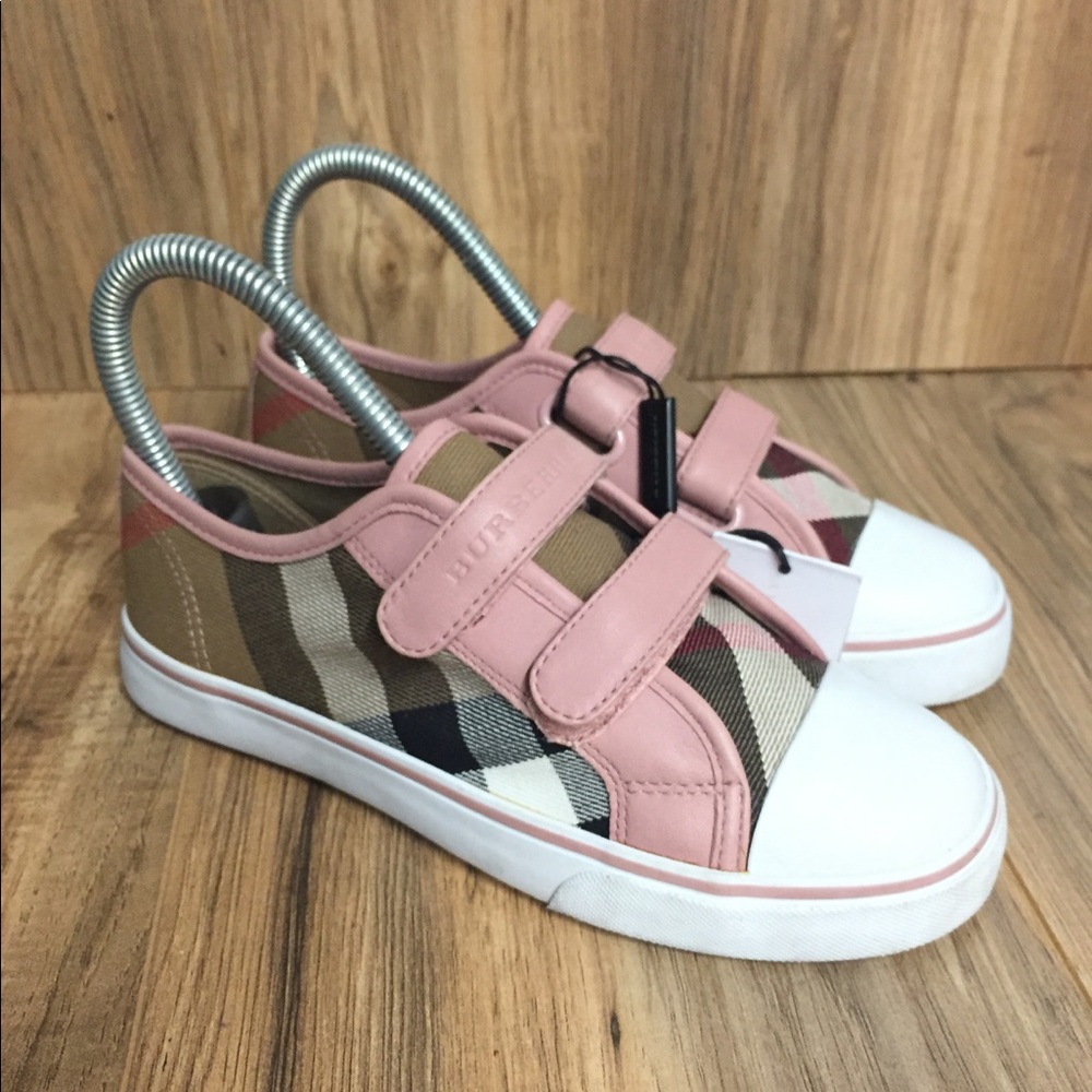 Burberry shoes kids